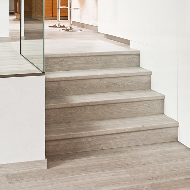 Eligna Light Grey Varnished Oak - Image 6